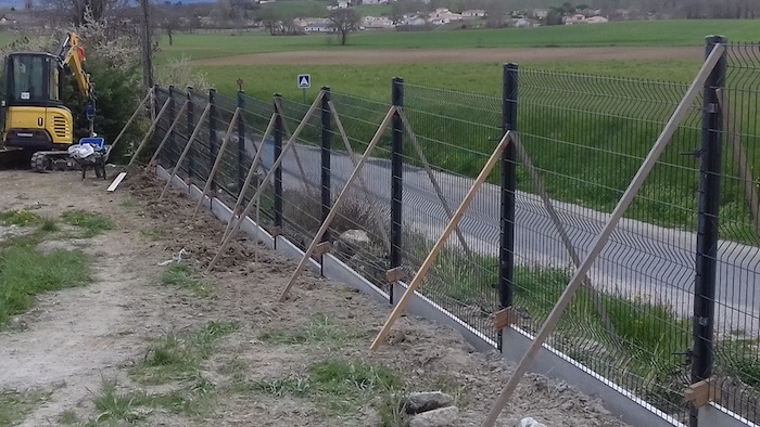 Pose de grillage et cloture à Marles-en-Brie en Seine et marne 77